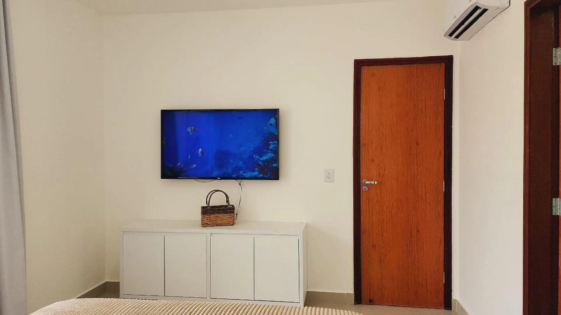 Jpn09 - Duplex Em Cond. Fechado Prox. A Praia Natal